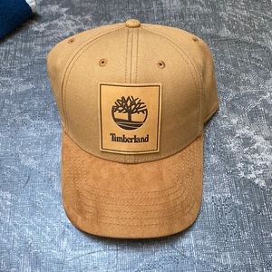 Timberland curved brim hat one size. With tags small mark on top (came that way)